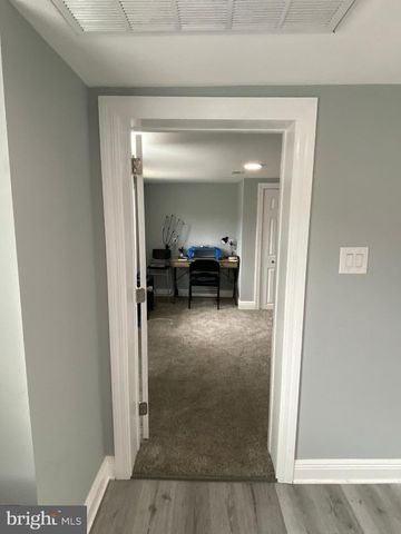 522 W KING ST, Martinsburg, WV 25401