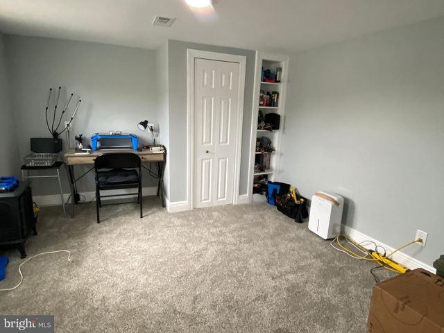 522 W KING ST, Martinsburg, WV 25401
