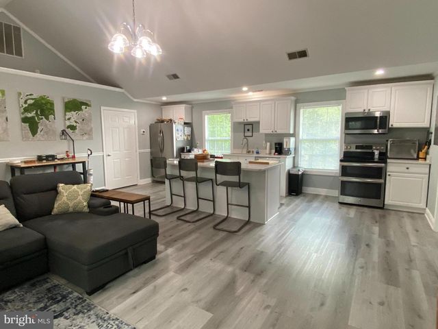 522 W KING ST, Martinsburg, WV 25401