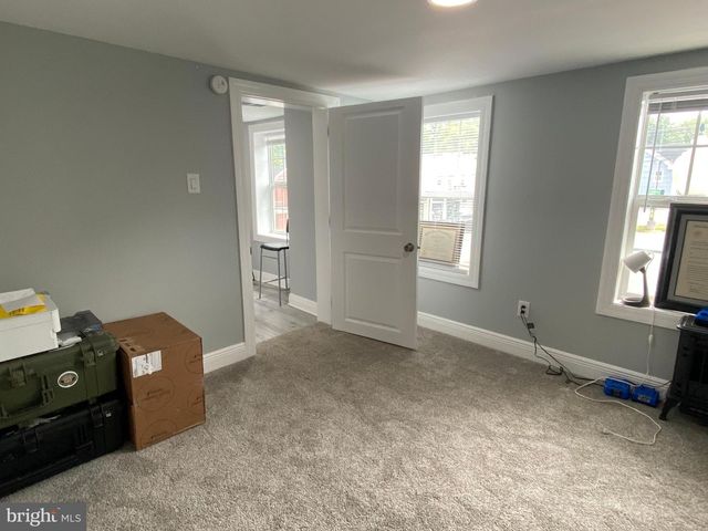 522 W KING ST, Martinsburg, WV 25401