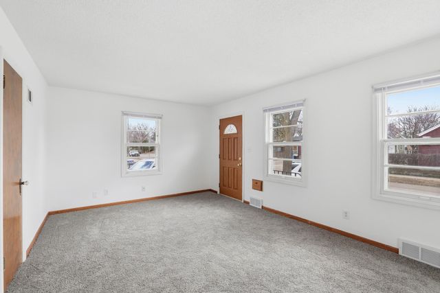 4459 28th Avenue S, Minneapolis, MN 55406