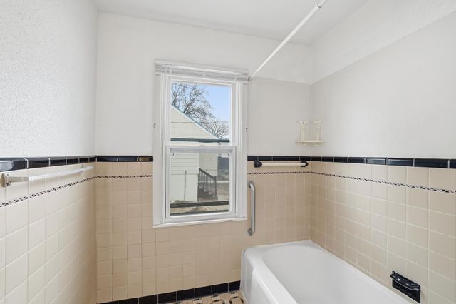 4459 28th Avenue S, Minneapolis, MN 55406