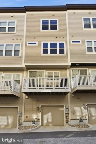 8154 TOMPKINS ST, Rockville, MD 20855