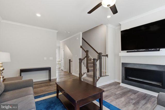 8154 TOMPKINS ST, Rockville, MD 20855