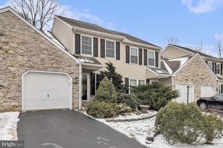 1241 MEADOWVIEW CIR, Lansdale, PA 19446