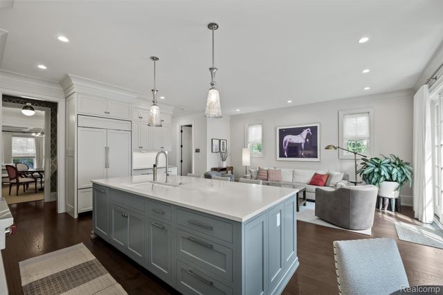 615 W Brown Street, Birmingham, MI 48009