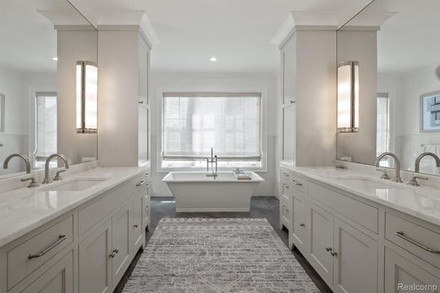 615 W Brown Street, Birmingham, MI 48009