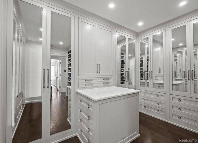 615 W Brown Street, Birmingham, MI 48009