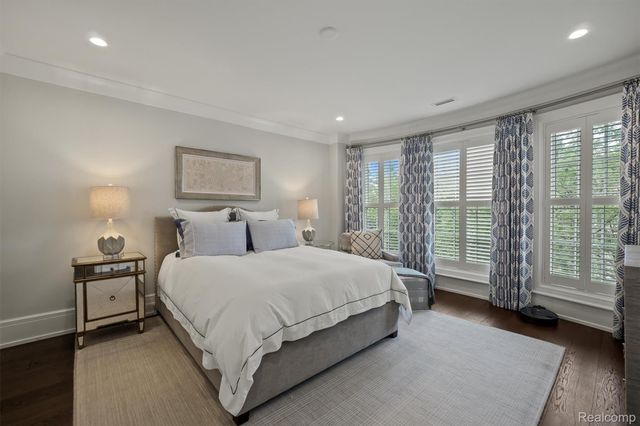 615 W Brown Street, Birmingham, MI 48009