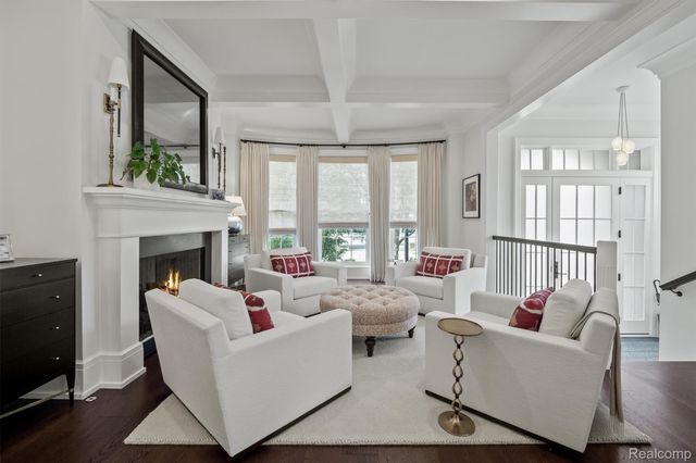 615 W Brown Street, Birmingham, MI 48009