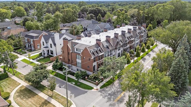 615 W Brown Street, Birmingham, MI 48009