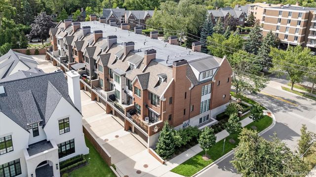 615 W Brown Street, Birmingham, MI 48009