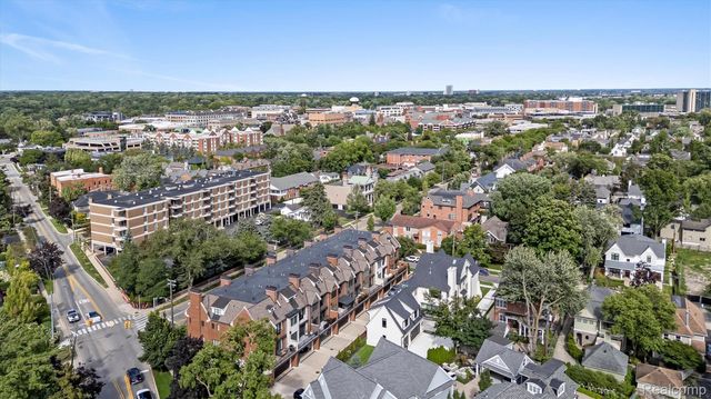 615 W Brown Street, Birmingham, MI 48009