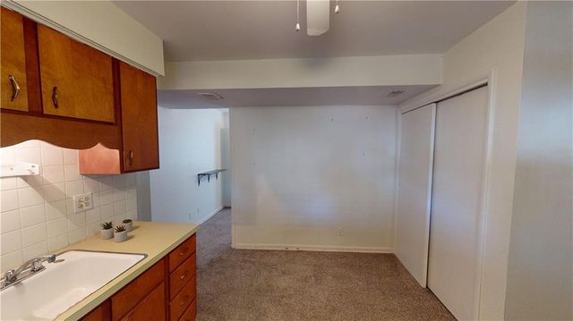 4542 W 50th Street, Roeland Park, KS 66205