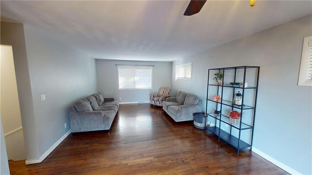 4542 W 50th Street, Roeland Park, KS 66205