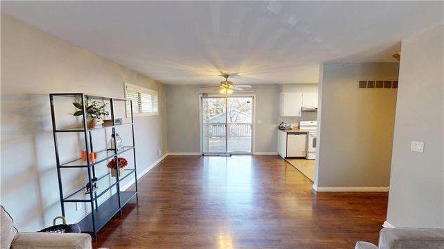 4542 W 50th Street, Roeland Park, KS 66205