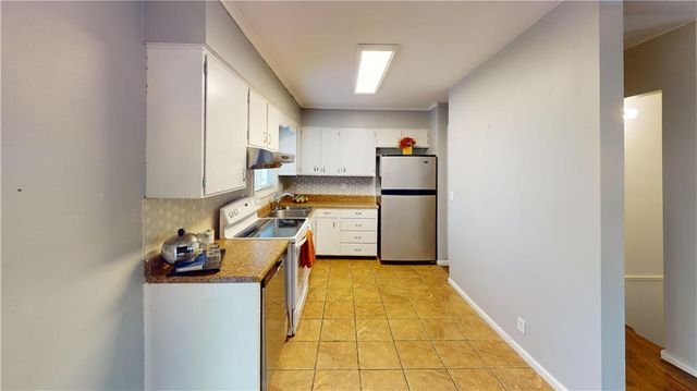 4542 W 50th Street, Roeland Park, KS 66205