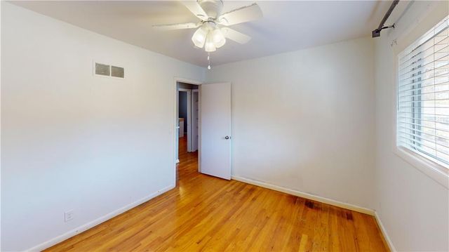 4542 W 50th Street, Roeland Park, KS 66205