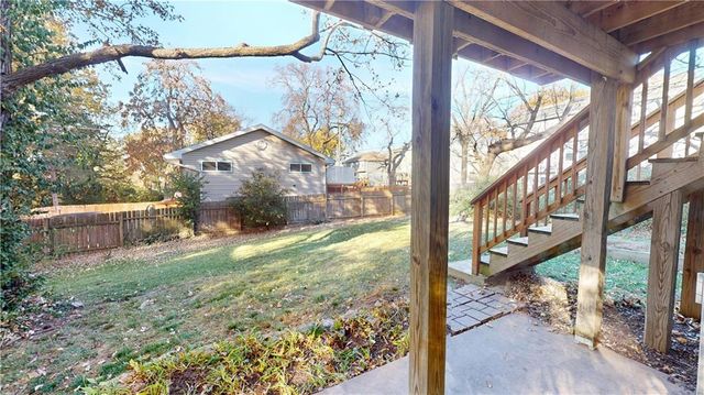 4542 W 50th Street, Roeland Park, KS 66205