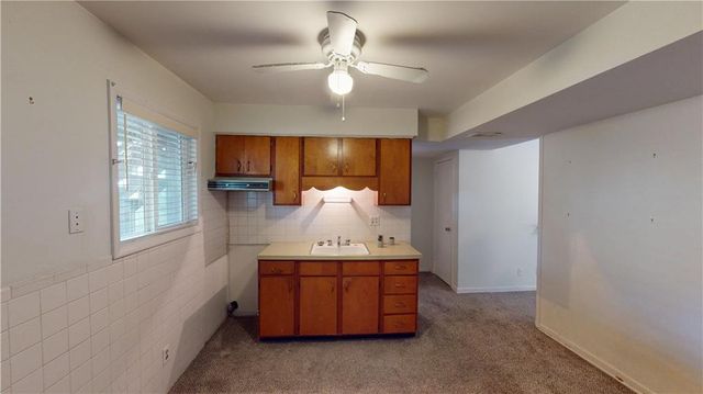 4542 W 50th Street, Roeland Park, KS 66205