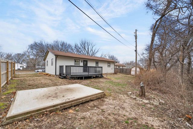 1310 N Taylor St, El Dorado, KS 67042