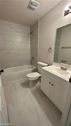 526 NE 25th AVE, Cape Coral, FL 33909