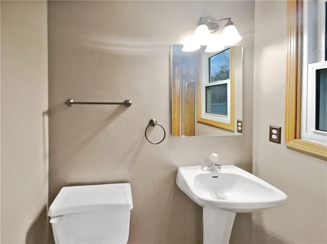 4705 Creek Side Lane, Blue Springs, MO 64015