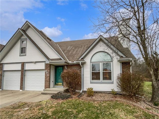 4705 Creek Side Lane, Blue Springs, MO 64015
