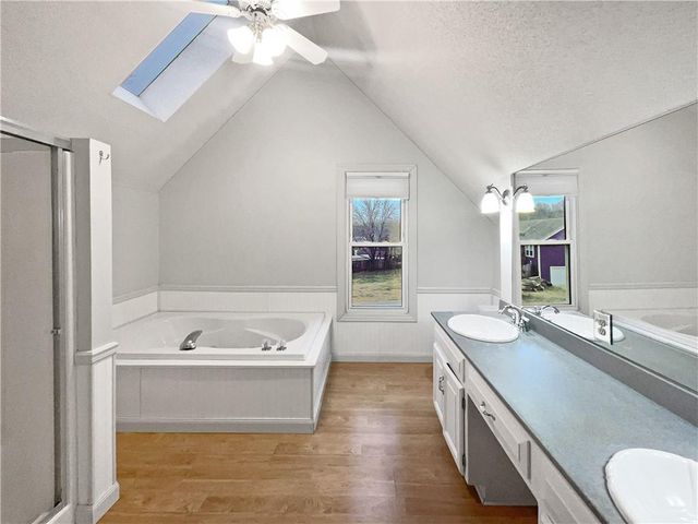 4705 Creek Side Lane, Blue Springs, MO 64015