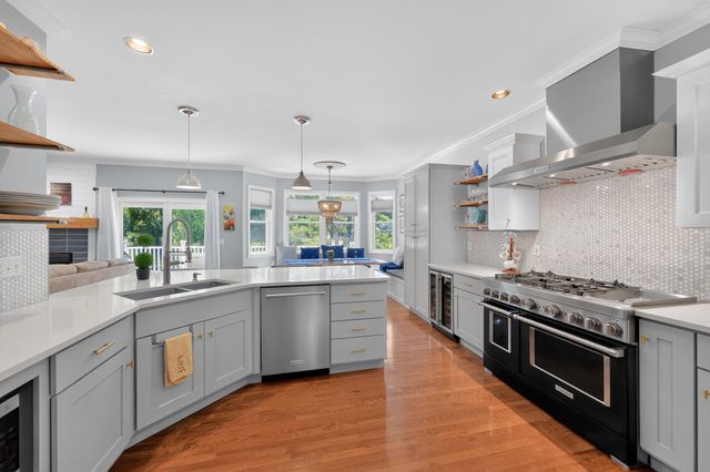 94 Scotscraig Drive, Valparaiso, IN 46385