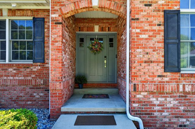94 Scotscraig Drive, Valparaiso, IN 46385