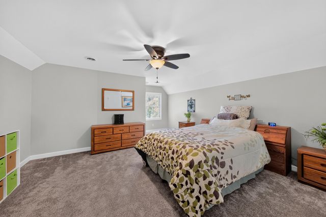 94 Scotscraig Drive, Valparaiso, IN 46385