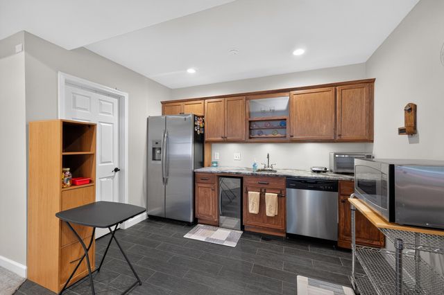 94 Scotscraig Drive, Valparaiso, IN 46385