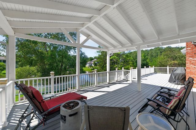 94 Scotscraig Drive, Valparaiso, IN 46385