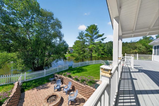 94 Scotscraig Drive, Valparaiso, IN 46385