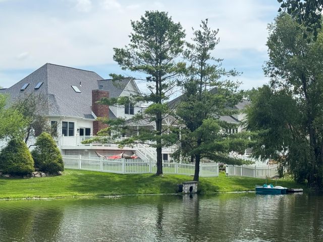 94 Scotscraig Drive, Valparaiso, IN 46385