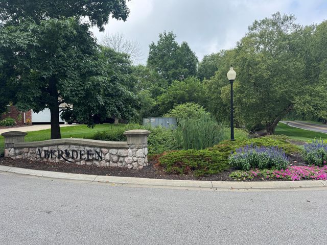 94 Scotscraig Drive, Valparaiso, IN 46385