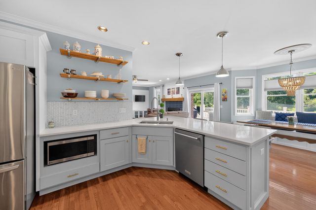 94 Scotscraig Drive, Valparaiso, IN 46385