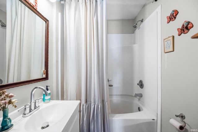 2645 Midlex Court, Lafayette, IN 47904