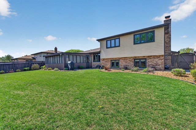 14001 William Drive, Orland Park, IL 60462