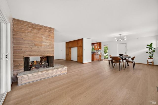 411 Valle Vista Ave, Vallejo, CA 94590