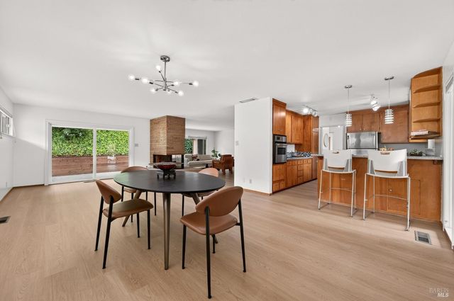 411 Valle Vista Ave, Vallejo, CA 94590