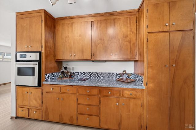411 Valle Vista Ave, Vallejo, CA 94590