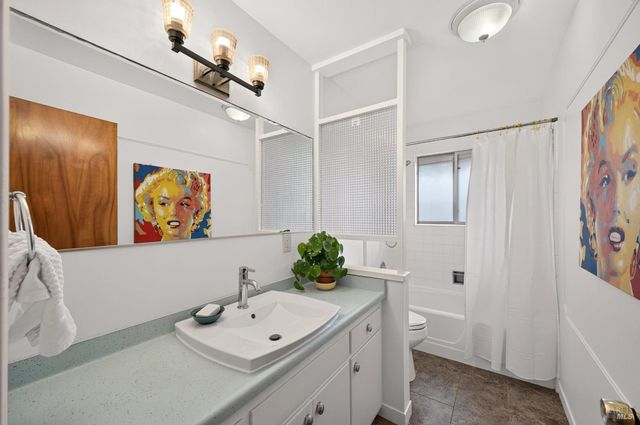 411 Valle Vista Ave, Vallejo, CA 94590