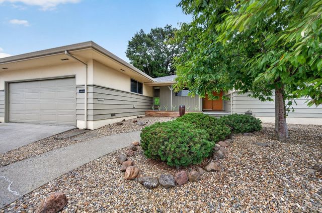 411 Valle Vista Ave, Vallejo, CA 94590