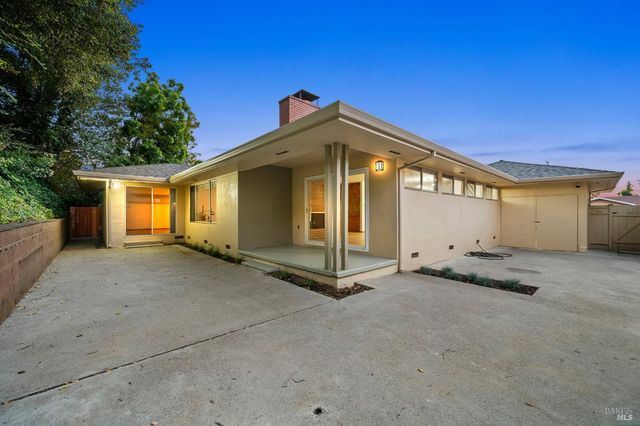 411 Valle Vista Ave, Vallejo, CA 94590
