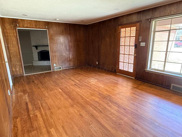 2016 S MILAM Street, Amarillo, TX 79109