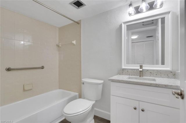 4280 SE 20th PL 402, Cape Coral, FL 33904