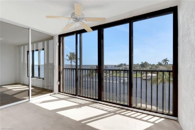 4280 SE 20th PL 402, Cape Coral, FL 33904