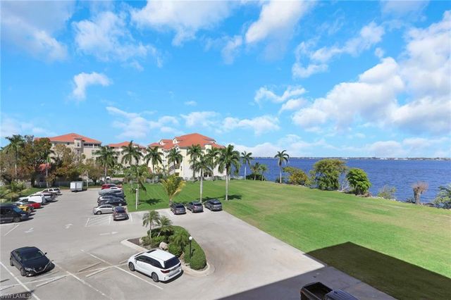 4280 SE 20th PL 402, Cape Coral, FL 33904